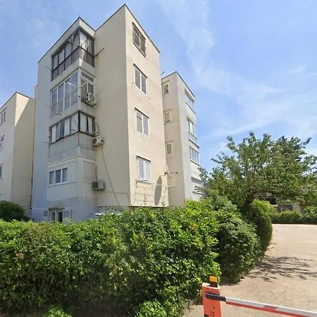 With Parking Space - 24814 Apartman *