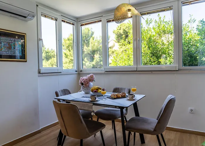 With Parking Space - 24814 Dubrovnik